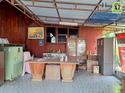 บ้านเดี่ยว พร้อมโกดังและพื้นที่สำหรับประกอบกิจการ