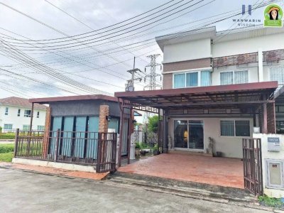 ทาวน์โฮม 2 ชั้นหลังหัวมุมในโครงการศุภาลัยเบลล่า ขามใหญ่