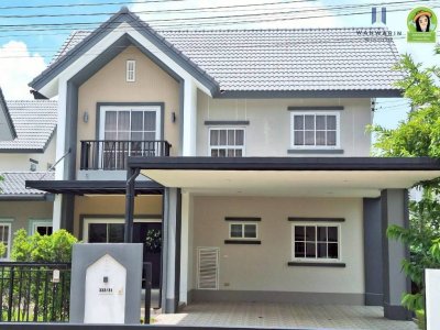 บ้านเดี่ยว 2 ชั้น สไตล์อังกฤษ แบบบ้าน J2 ในโครงการสารินลิฟวิ่งบ้านจั่น