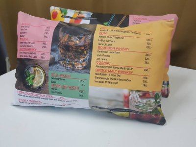 Floating pillow menu