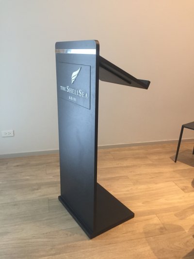 Black PODIUM Table Black PODIUM Table
