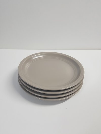 Ceramic plate