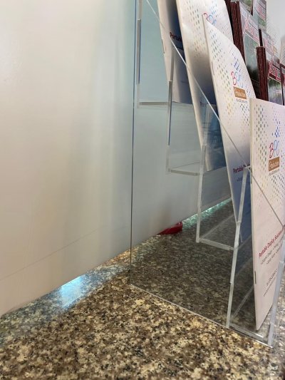 Acrylic brochure stand, clear brochure stand