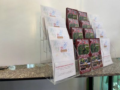 Acrylic brochure stand, clear brochure stand