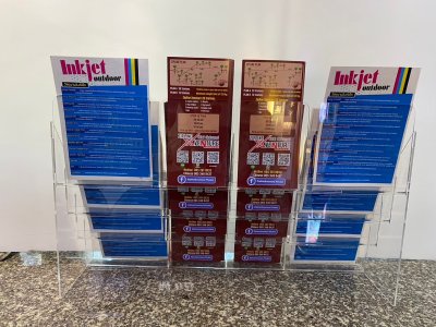 Acrylic brochure stand, clear brochure stand