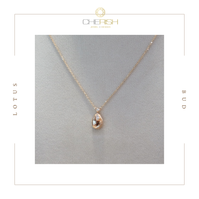 Lotus Bud Diamond Necklace (ฝังตรง)