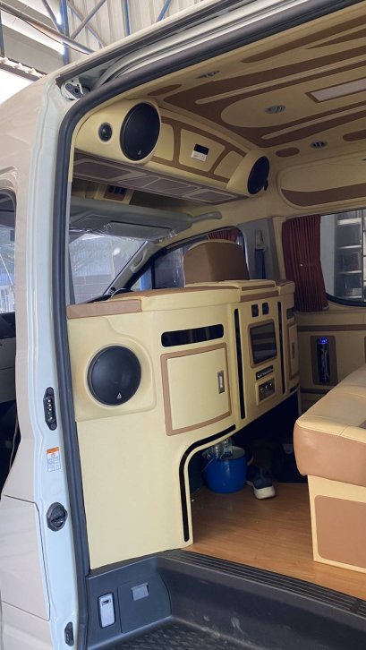 ตัวอย่าง commuter หน้ายาว ตกแต่งตามสไตล์ ลูกค้า