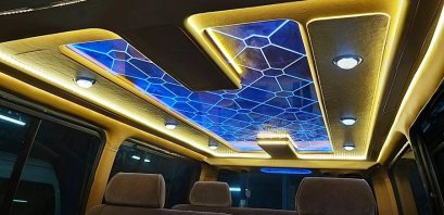 รถตู้ toyota hiace ตกแต่งเพดานแบบอะคลิลิค