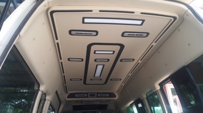 NISSAN urvan เพดานกึ่งvip แบบแปะ 1 ชิ้น 