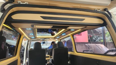 Hiace หน้าสั้น หลังคาVIP แอร์ไมโครบัสท้าย