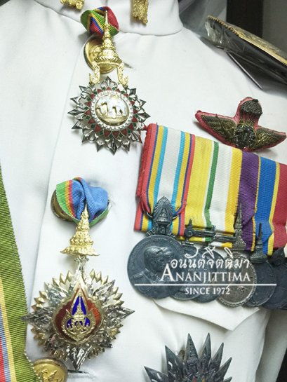 ใส่ดวงห้อยคอ ตม. ตช. ชาย อย่างไร โดยที่ไม่ต้องคล้องคอ