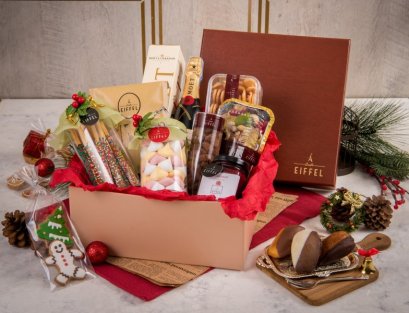 “Café Eiffel Festive Box Set 2017” เสิร์ฟความสุขพร้อมความอร่อยสไตล์ฝรั่งเศส 