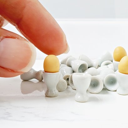 5 Pieces Ceramic White eggs Cups 10 mm. for Dollhouse Miniatures