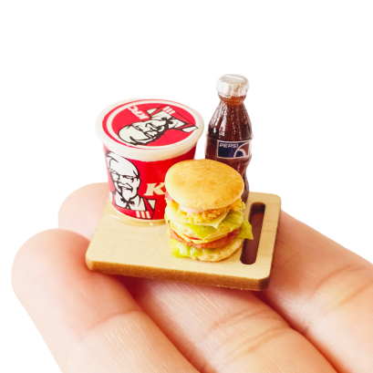 Miniature KFC Fast Food Set with Burger, Soda, and Takeaway Bucket