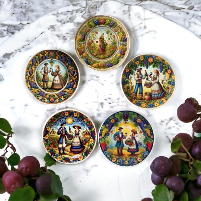 Miniature Ceramic Plates with Folk Art and Harvest Designs 4.5 cm