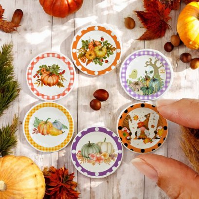 Miniature Autumn Pumpkin & Halloween-Themed Ceramic Plates (2.8 cm)