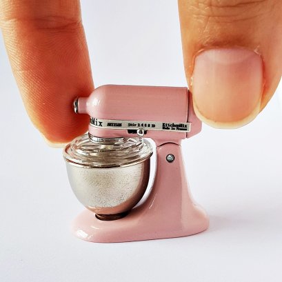 Dollhouse Miniatures Kitchenware Electric Hand Whisker Kitchen Aid Mixer Metal Pink
