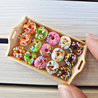 Dunkin Donuts in Wood Tray Set