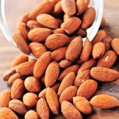 อัลมอนด์ดิบชนิดเต็มเม็ด - Raw Whole Almonds with skin