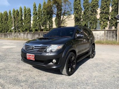 2012 Toyota Fortuner 3.0 V 4WD เกียร์ออโต้