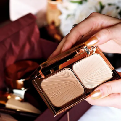 Charlotte Tilbury FILMSTAR BRONZE & GLOW #LIGHT TO MEDIUM