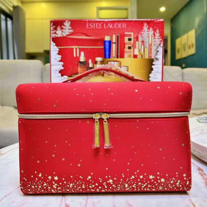 Estee Lauder Holiday Blockbuster gift set 2022