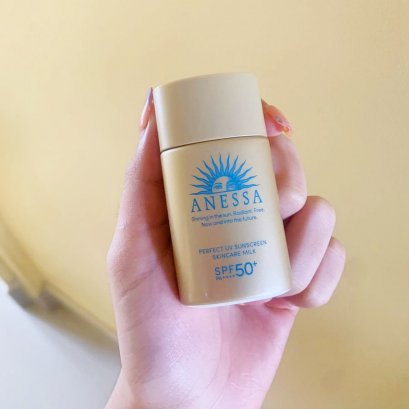 Anessa Perfect UV Sunscreen Skincare Milk SPF50+/PA++++20ml