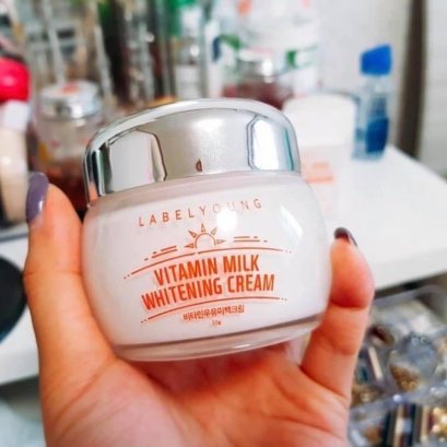 Labelyoung Vitamin Milk Whitening Cream 55g. (ครีมหน้าสด)