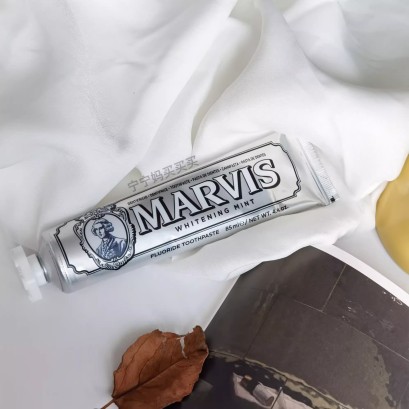 MARVIS Whitening Mint 85ml สีเงิน