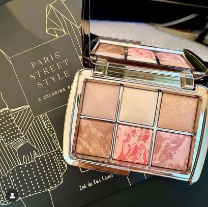 HOURGLASS Ambient Lighting Edit Sculpture Limited Edition 8.4g.