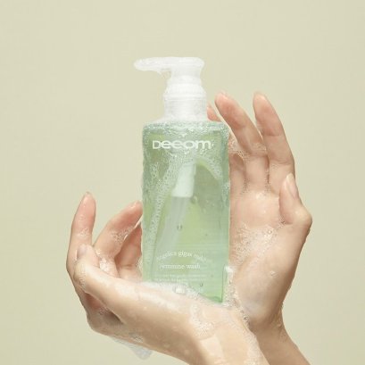 DEEOM Angelica Gigas Mild Feminine Wash 200g