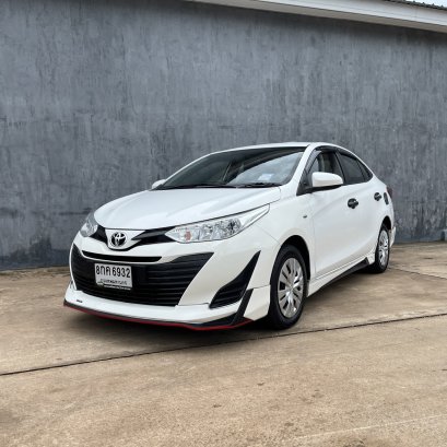 TOYOTA YARIS ATIV 1.2 J ปี61