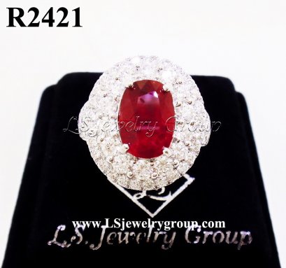 แหวนทับทิมสยามเจียระไน 2.60 ct. พร้อมใบ Cer (Certified Natural Siam Ruby)