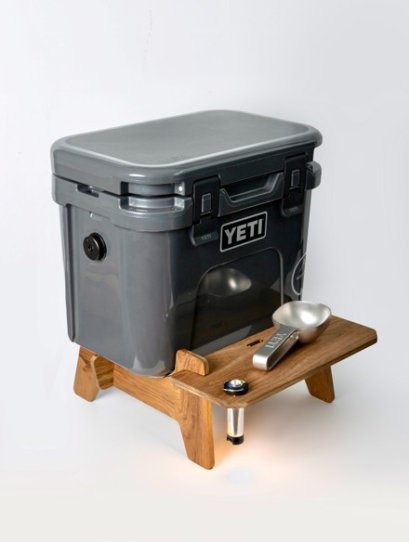 UNITO YETI STAND COOLER ( with a built-in slot for Goal Zero )