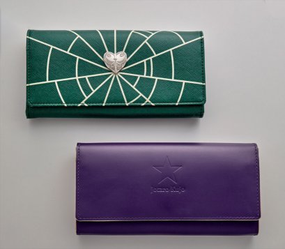 fanfigs-Bandai_Fashion_JOJO_Stone_Ocean_Leather_Collection_2_Covered_Purse_Cujoh_Jolyne_Kujo_Jotaro
