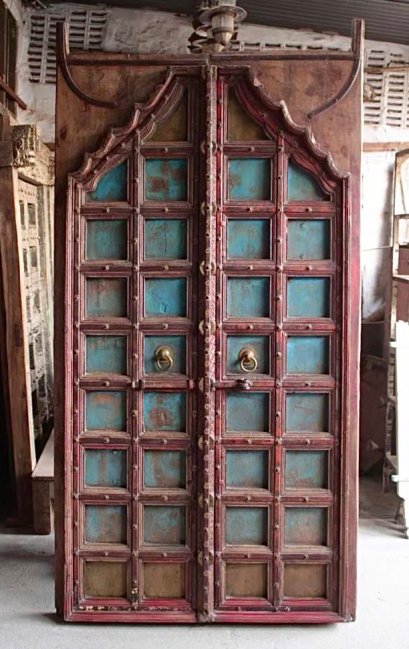 XL65 Antique Door with Iron and Brass Decor