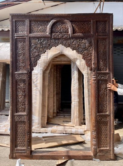2XL34 Antique Indian Arch with Full Carving