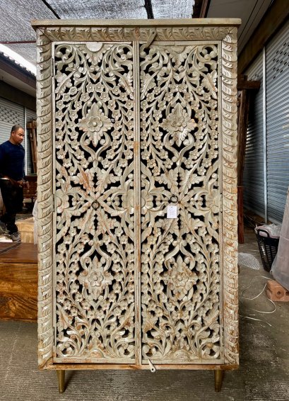 CTL39 Carved Cabinet in White Color