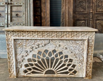 CL71 White Washed Console Table with Carving