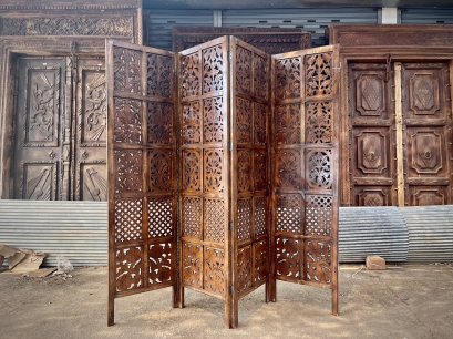 MR86 Carved Screen From India
