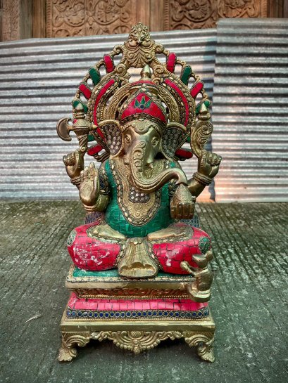 BRI56 Brass Ganesh with Red and Green Stones