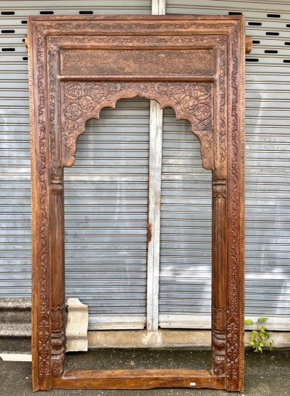 2XL36 Vintage Carved Arch from India