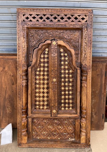 S4 Indian Carved Window with Brass Decor
