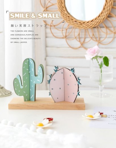 ของแต่งบ้านงานไม้รูปกระบองเพชร SMALL SMILE PASTEL CACTUS
