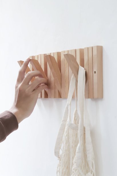 ที่แขวนของติดผนังไม้สน มินิมอล Japan Minimal Idea 12 จุด