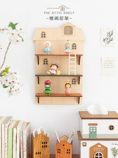 ชั้นวางของติดผนัง ชั้นวางไม้ออกแบบจากตึกสไตลล์ Nordic แบบ 3 ชั้นวางรุ่น THE ATTIC SHELF