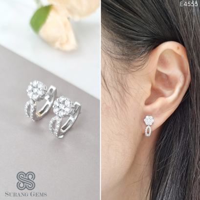 ต่างหูเพชรห่วงทรงดอกไม้