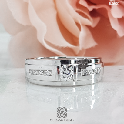 แหวนเพชรผู้ชาย มีเพชรด้านข้าง