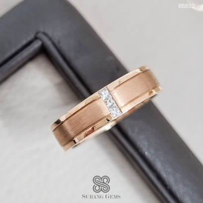 แหวนเพชรสี่เหลี่ยม princess cut