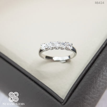 แหวนเพชรแถว5เม็ด